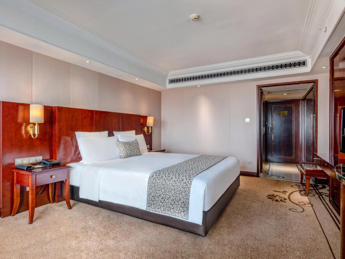 Days Hotel & Suites China Town---Five Minutes To Reach Changsha Station, The Metro Line 2 & Line 6 Are Nearby,Free Gym & Laundromat,Chinese And Western Buffet Breakfast Is Offered On The 31St Floor Zewnętrze zdjęcie
