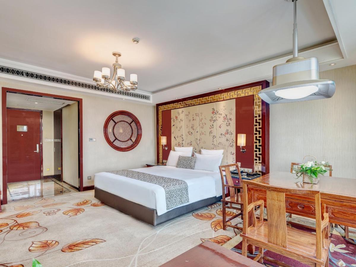 Days Hotel & Suites China Town---Five Minutes To Reach Changsha Station, The Metro Line 2 & Line 6 Are Nearby,Free Gym & Laundromat,Chinese And Western Buffet Breakfast Is Offered On The 31St Floor Zewnętrze zdjęcie