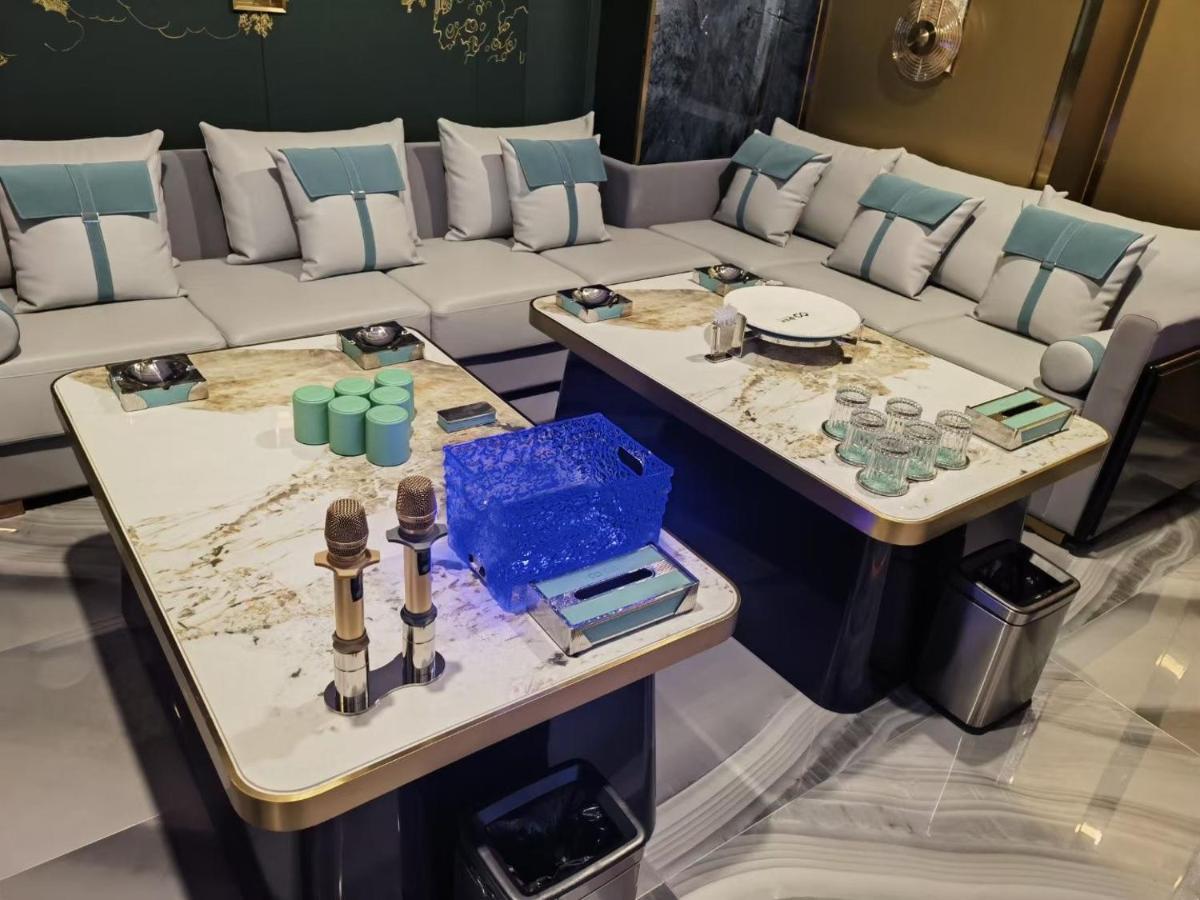 Days Hotel & Suites China Town---Five Minutes To Reach Changsha Station, The Metro Line 2 & Line 6 Are Nearby,Free Gym & Laundromat,Chinese And Western Buffet Breakfast Is Offered On The 31St Floor Zewnętrze zdjęcie