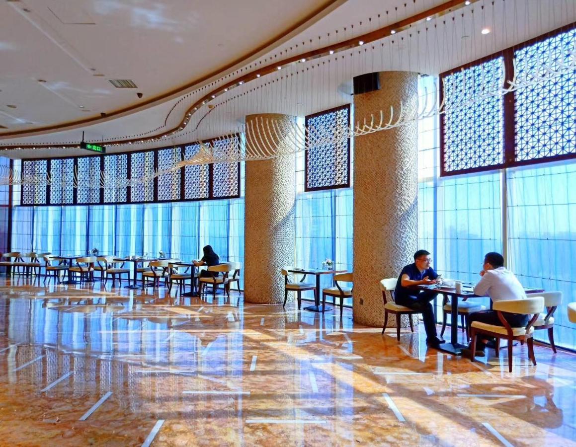 Days Hotel & Suites China Town---Five Minutes To Reach Changsha Station, The Metro Line 2 & Line 6 Are Nearby,Free Gym & Laundromat,Chinese And Western Buffet Breakfast Is Offered On The 31St Floor Zewnętrze zdjęcie