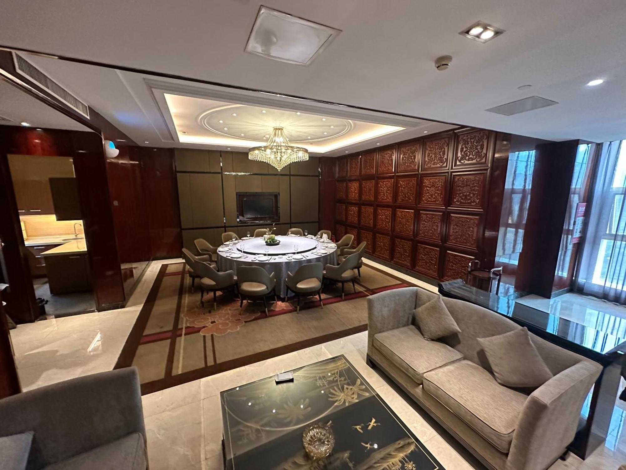 Days Hotel & Suites China Town---Five Minutes To Reach Changsha Station, The Metro Line 2 & Line 6 Are Nearby,Free Gym & Laundromat,Chinese And Western Buffet Breakfast Is Offered On The 31St Floor Zewnętrze zdjęcie