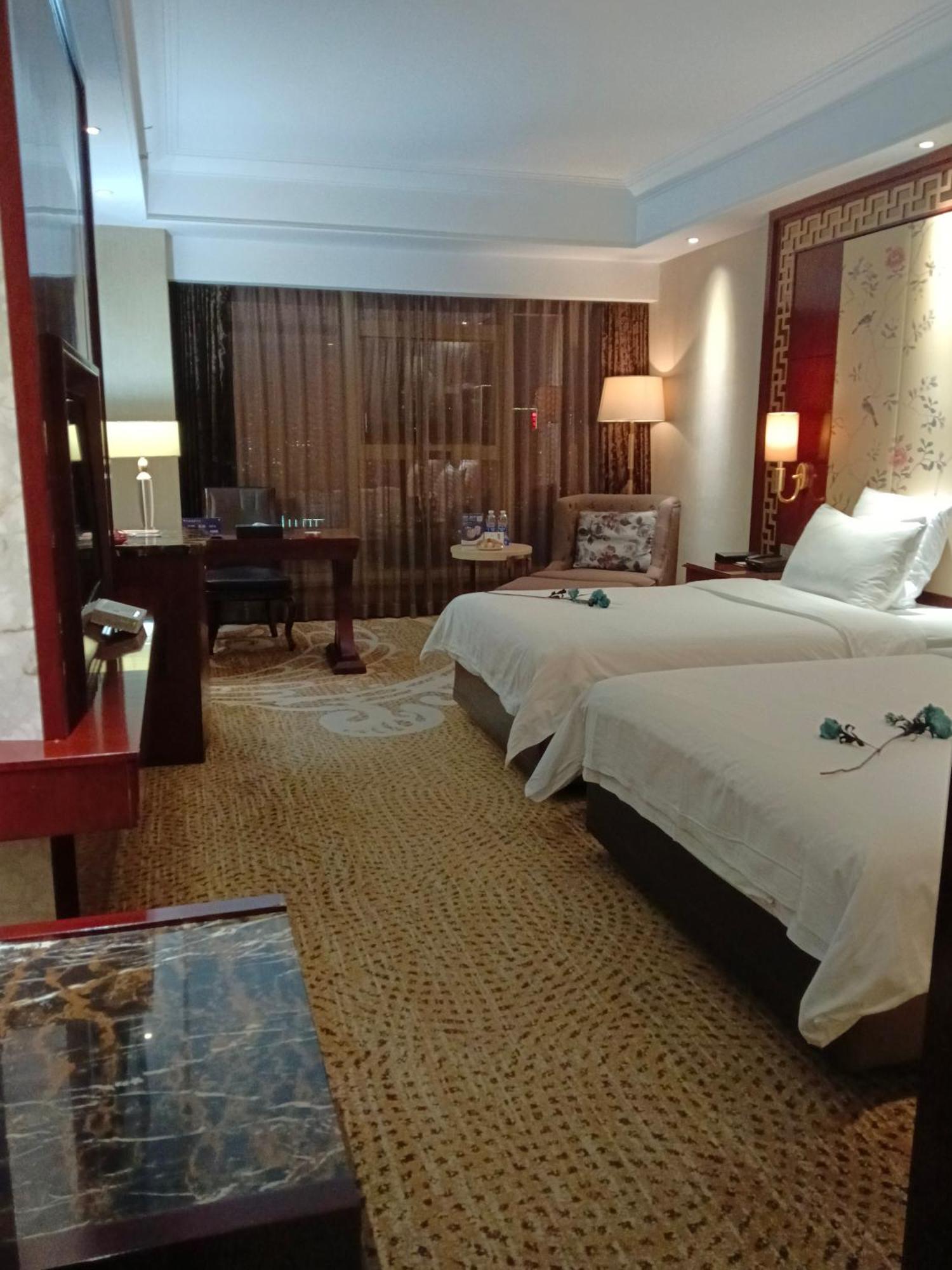 Days Hotel & Suites China Town---Five Minutes To Reach Changsha Station, The Metro Line 2 & Line 6 Are Nearby,Free Gym & Laundromat,Chinese And Western Buffet Breakfast Is Offered On The 31St Floor Zewnętrze zdjęcie